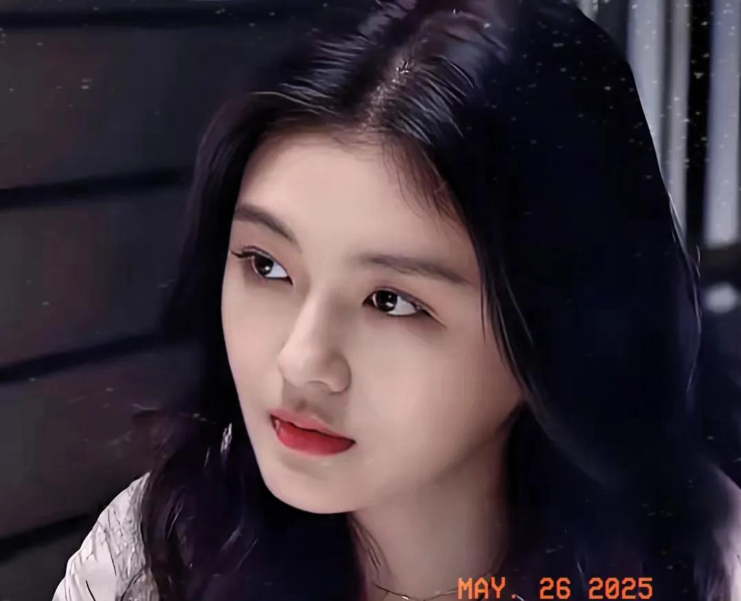 豪门姐妹暗斗曝光，牵线复婚反目成仇，私生子背后的真赢家？
最近网上炸了锅，说大小