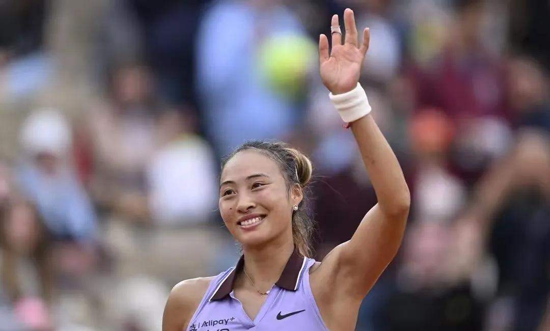 郑钦文2-0拉杜卡努，一战产生6个收获！
第一，郑钦文2比0战胜拉杜卡努之后，世