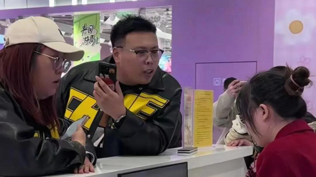滕顺强宣布退网，再不退可能会被封杀，到处吵架已影响公共秩序。