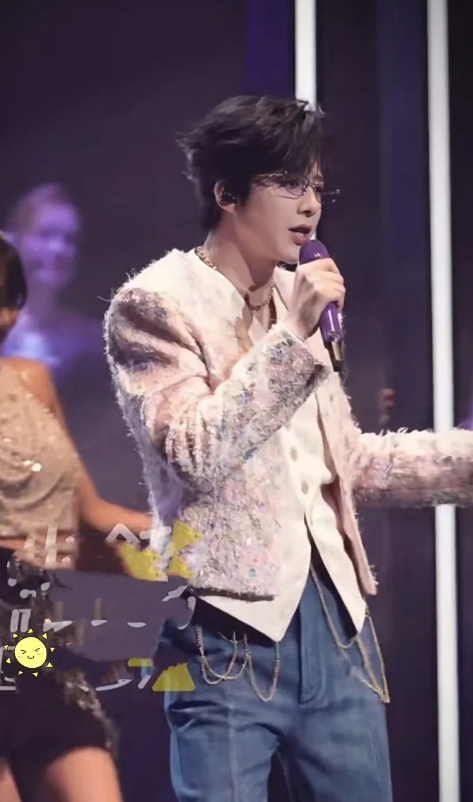 看了刘宇宁演唱会，我有种预感，他这辈子恐怕都很难再有人敢嫁给他！

刘宇宁的演唱