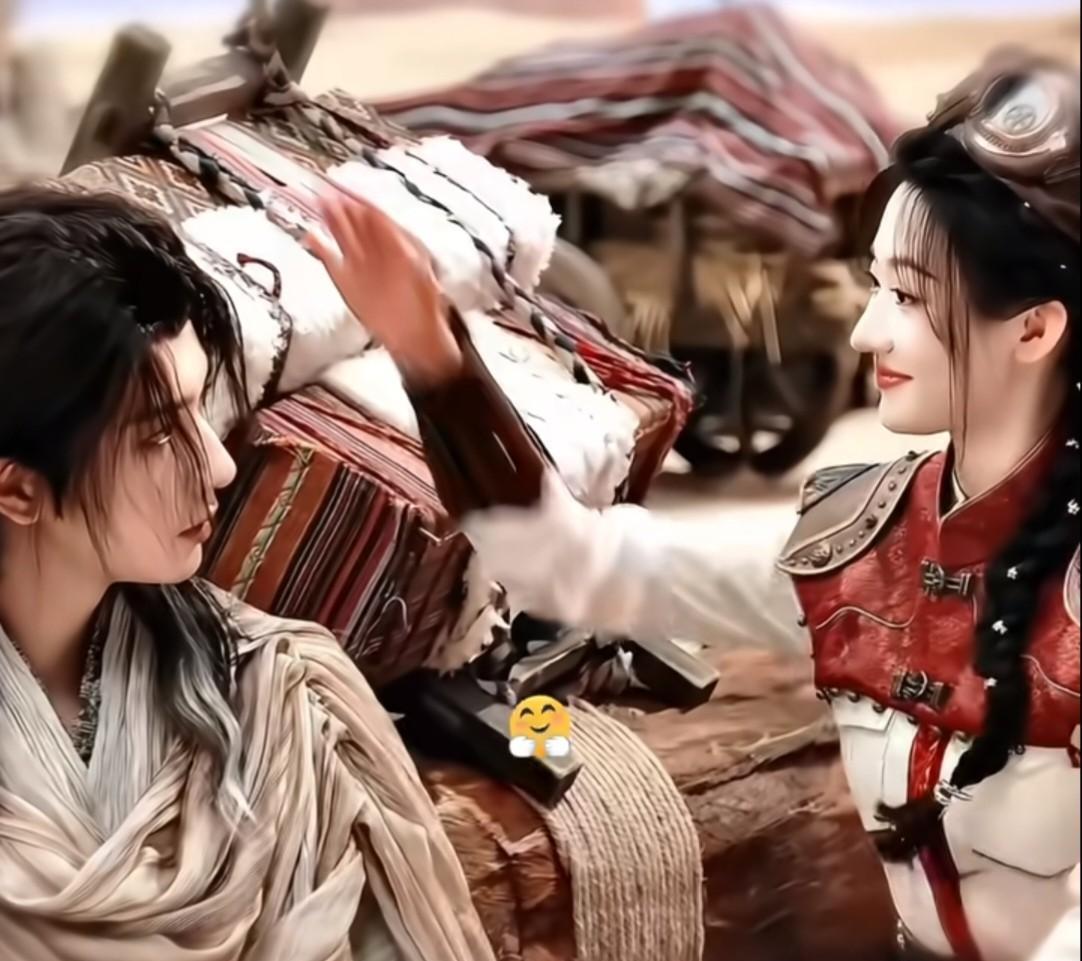 看了他这三部剧：与杨雨潼的《揽流光三千》，与孙珍妮的《十万狂花入梦来》，还有与王