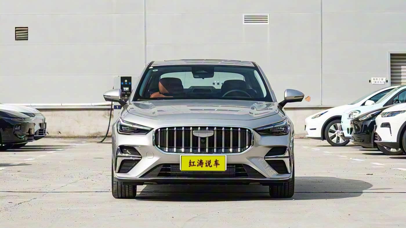 准备好钱包！全新吉利帝豪即将预售，外观漂亮，内饰上档次，会火