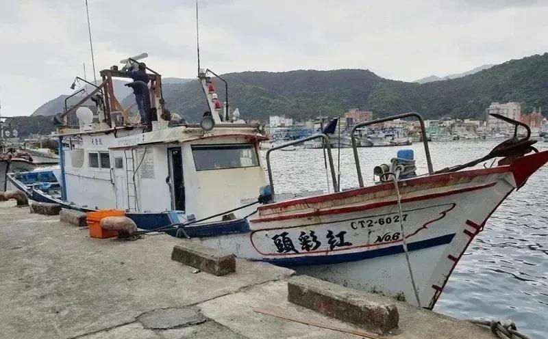 台湾省外务部门真是狗咬吕洞宾，不识好人心，台湾省渔船在5月20日被日本扣押交了担