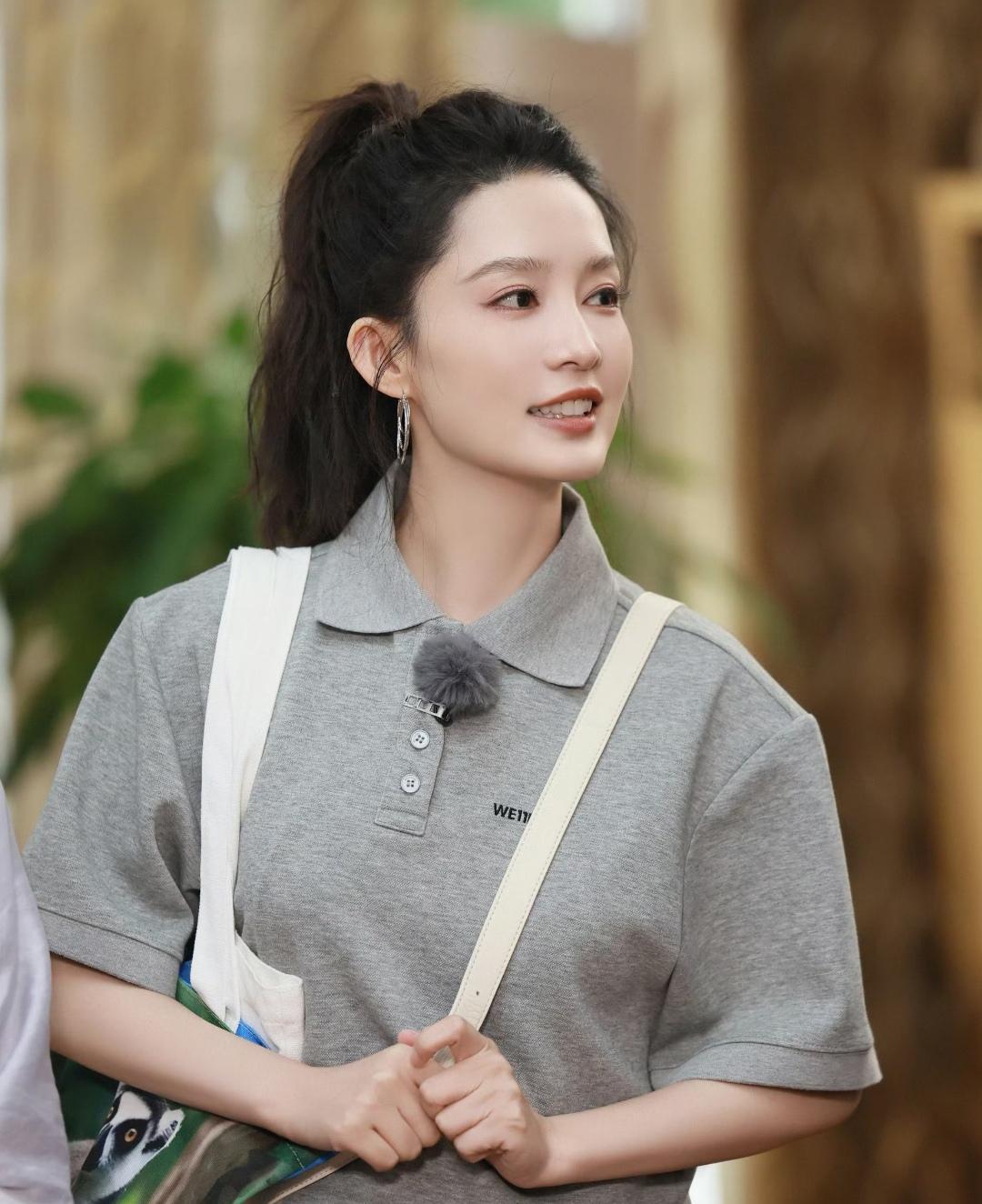 很多明星真的是演主角的时候，没什么水花，演配角的时候却很出彩，比如李沁，比如宋轶