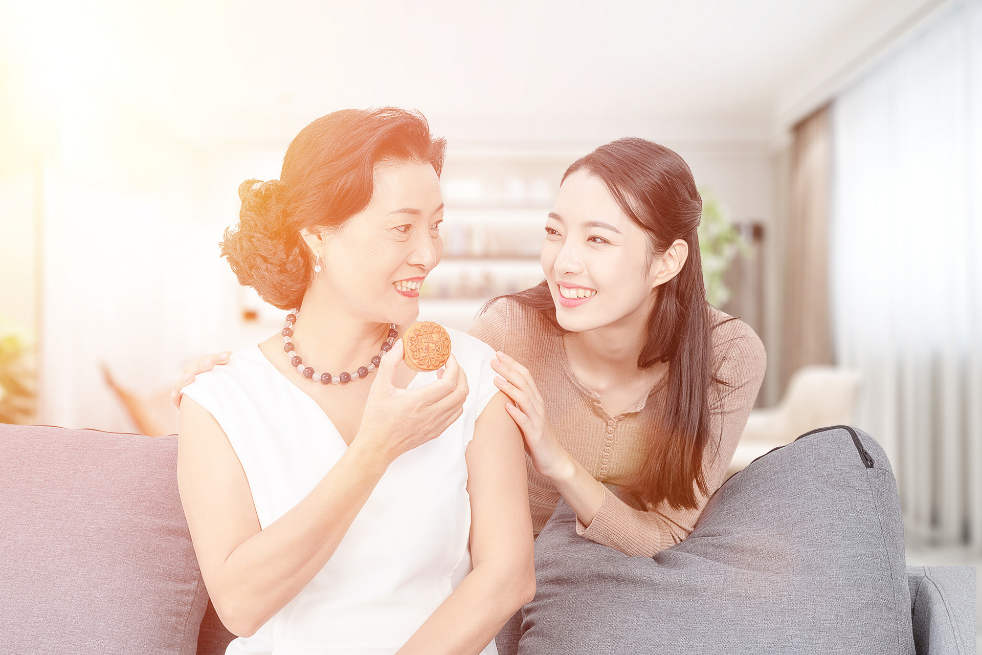 林某在上海工作后，花每月7000元租金，在徐汇区租了一套房子，然后把患有精神病的