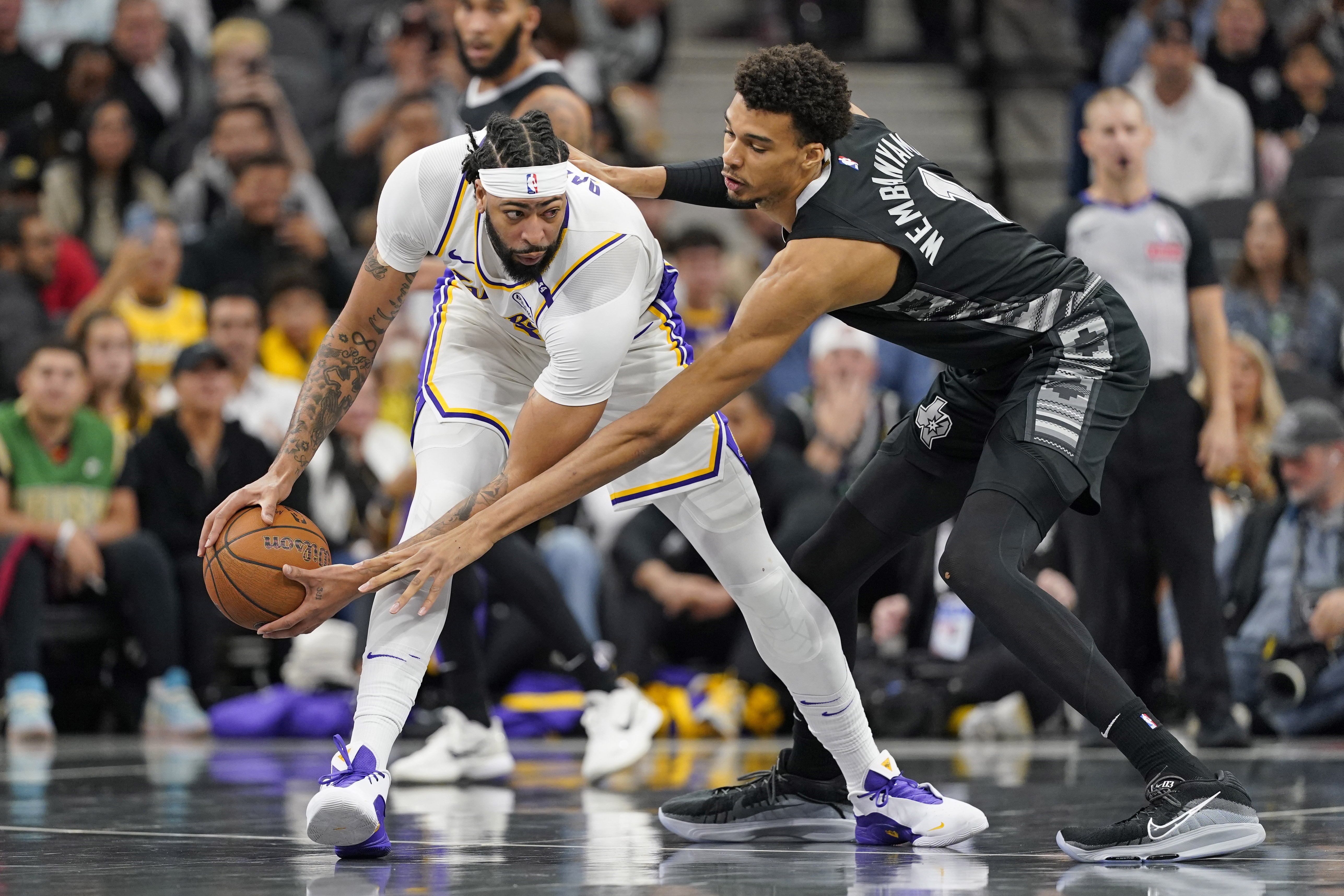 和很多所谓的NBA专家不一样，前NBA球员、中锋帕金斯在一档节目当中预测了各个常