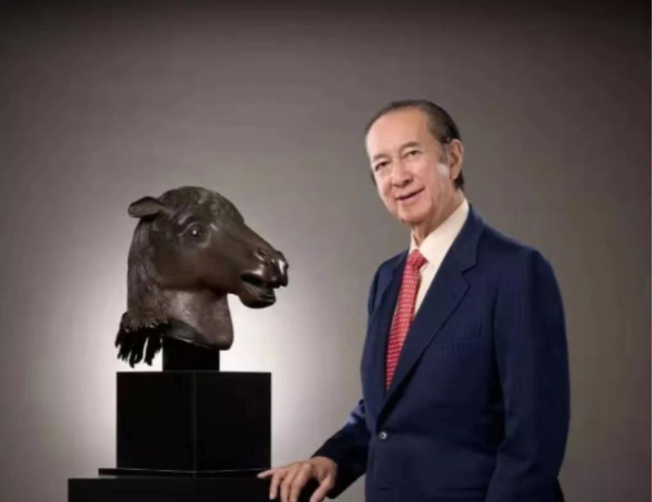2019年，赌王何鸿燊将圆明园失落的“马首”买回并无偿捐赠给祖国。令人没想到的是