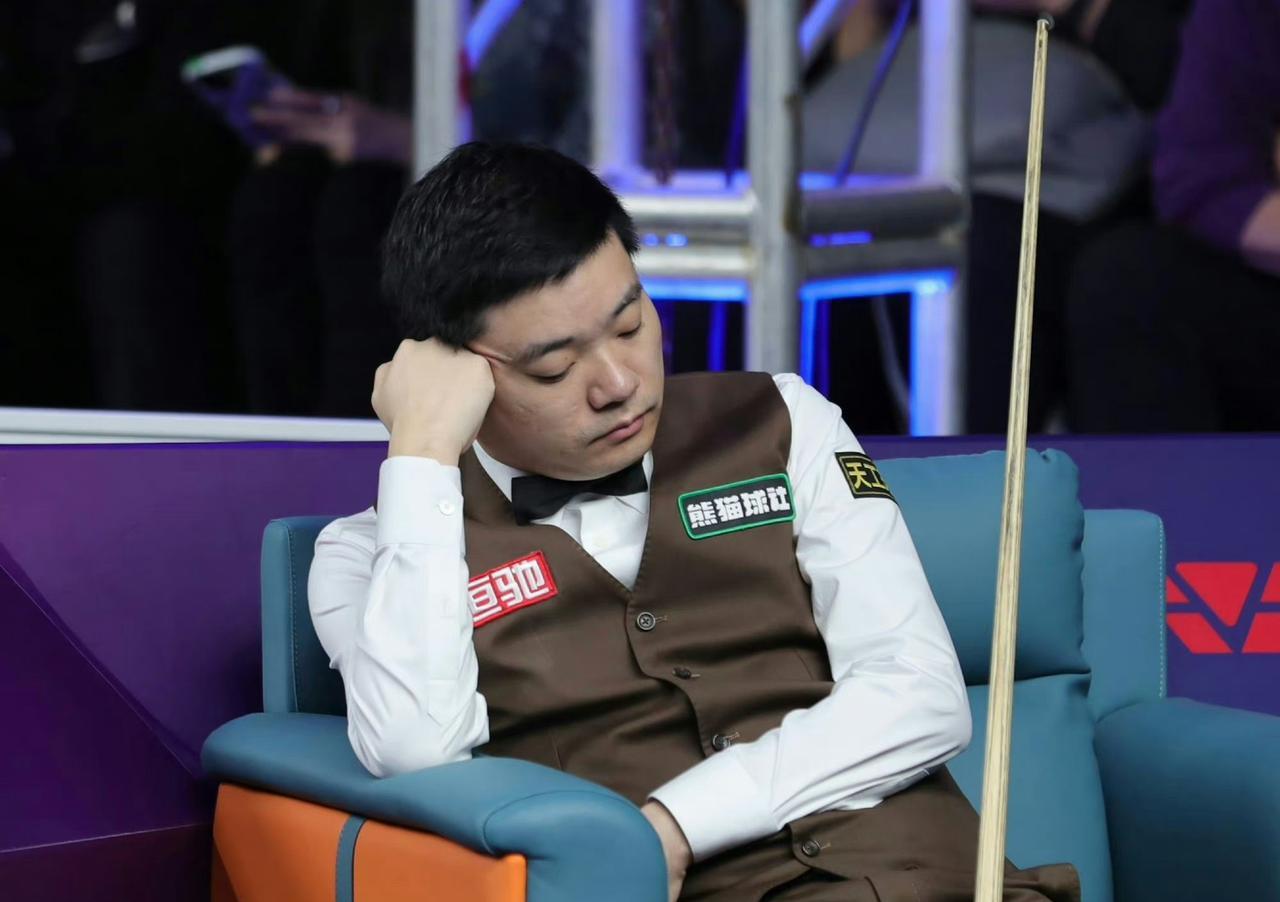 事实上赵心童有多少机会可以超越丁俊晖？
排名赛冠军：丁俊晖15 > 赵心童