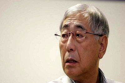 渡边淳一这老先生，从拿手术刀到舞文弄墨，人生还真是跌宕起伏。他竟然觉得退休后的最