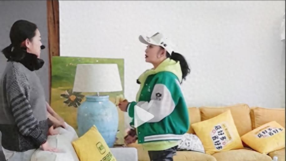 曾把刘晓庆当亲妈，可当刘晓庆没钱养老的时候，她的外甥在哪里？