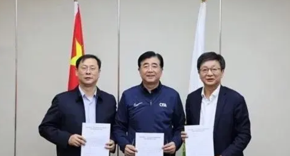 中国国青队输给沙特后，宋凯估计也清楚这支队差不多走到头了。

球迷本来还盼着他们