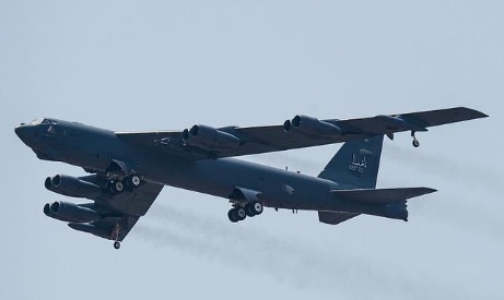 欺人太甚！



朝鲜领导人刚结束与俄罗斯外长的会晤，美军的B-52H轰炸机就压