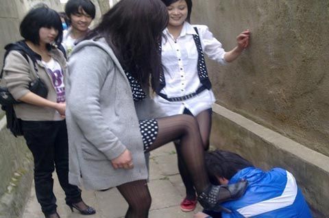 #未成年犯罪问题研究# 根据中国青少年研究中心“青少年法治教育研究”研究小组数据