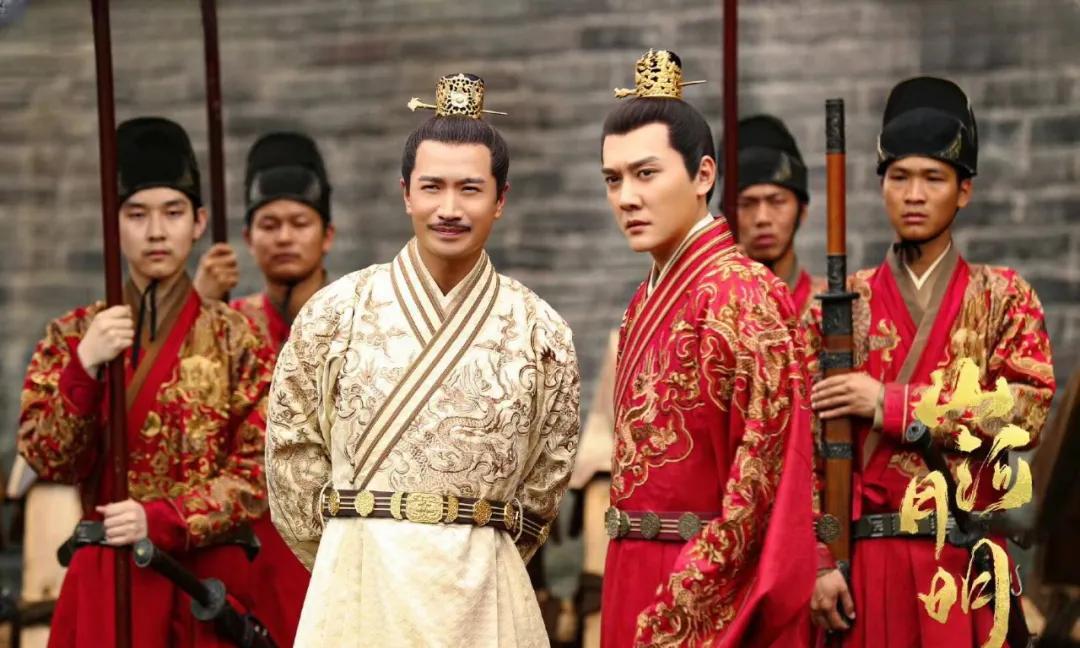 1642年，缺少经费的闯王李自成，带人挖开了朱元璋第十五子朱植的陵墓，最终焚毁了