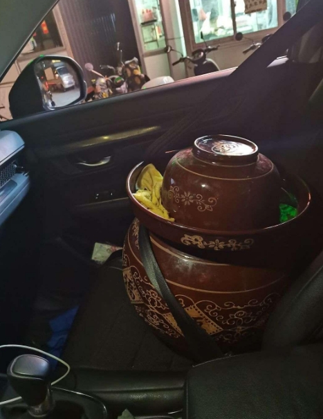 天塌了还做了1000公里的车