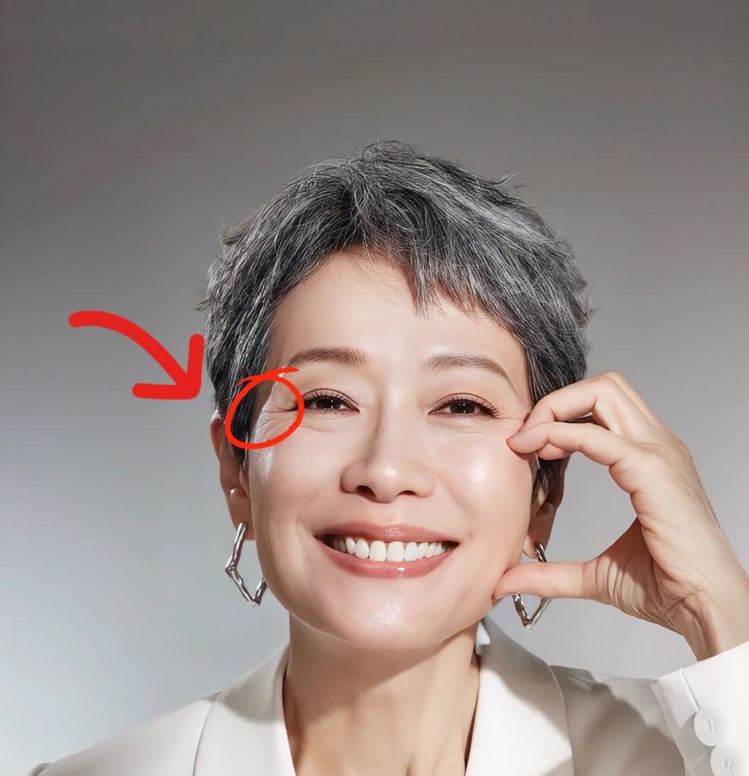 查了一下叶童父母，
不查不知道，
原来叶童父母一直都
重男轻女

叶童