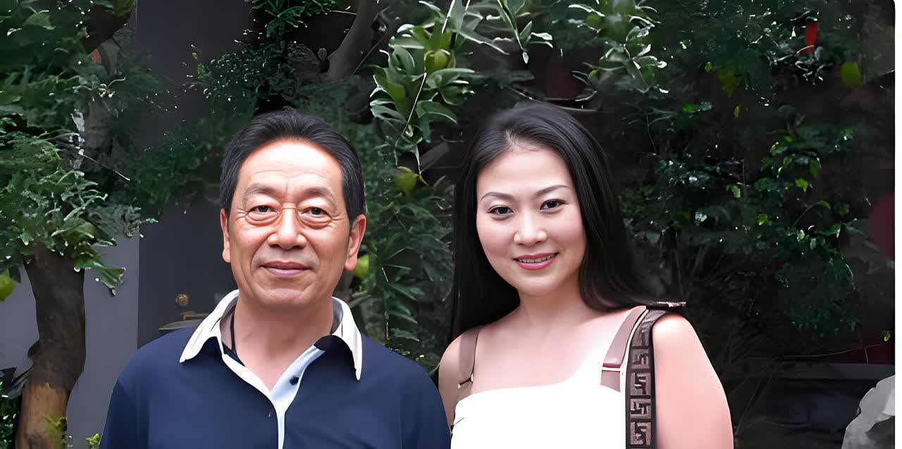 不顾家人反对，执意嫁给68岁的王奎荣，惨遭群嘲的她如今怎样了？