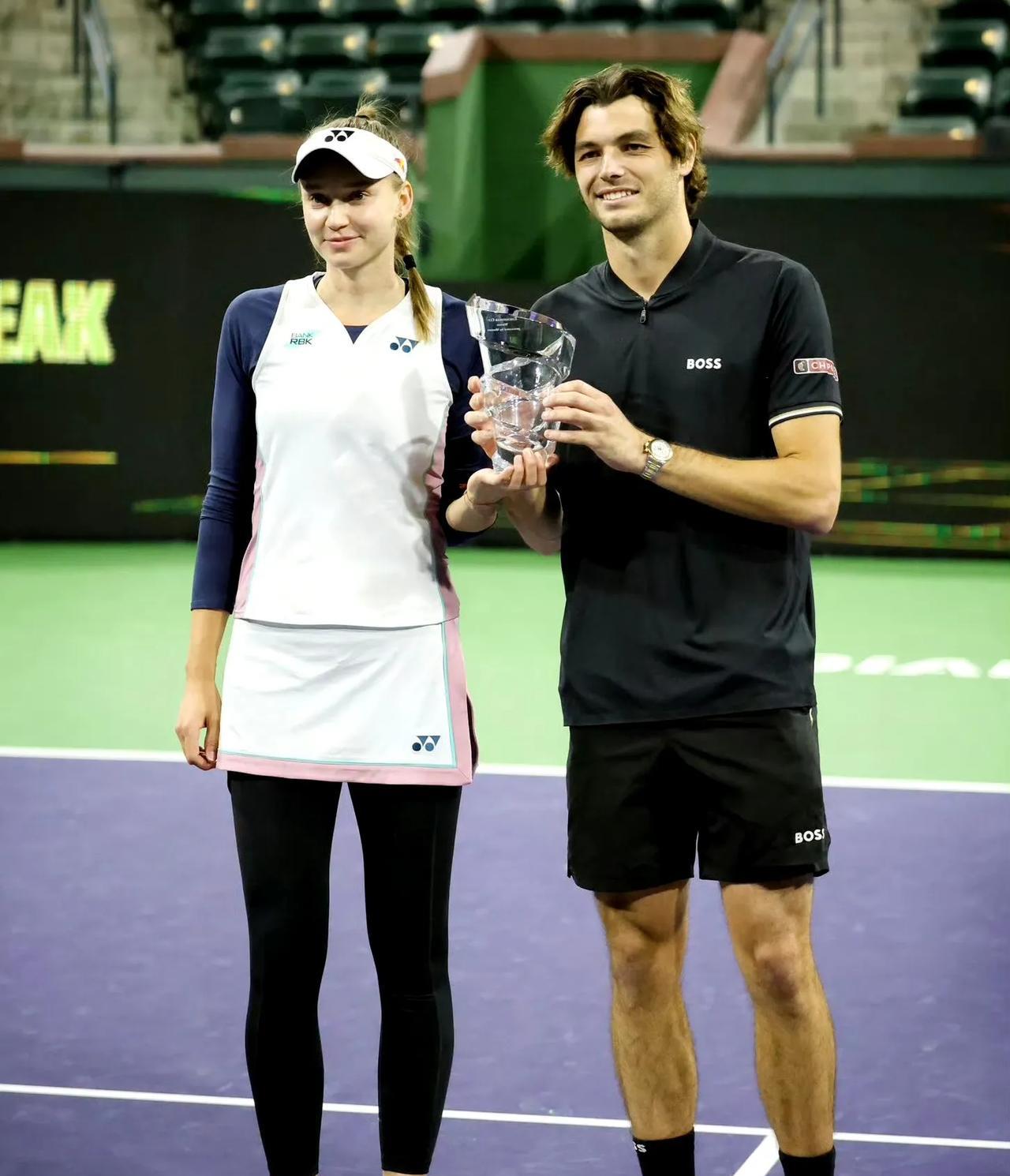 莱巴金娜、弗里茨拿下今年印第安维尔斯混双表演赛冠军，两人平分20万美元。赛后负离