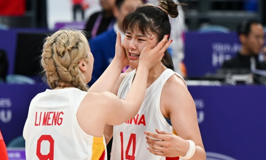 中国女篮今夏热身赛出炉，中国女篮官方公布了女篮今夏的热身赛，具体如下：
2025