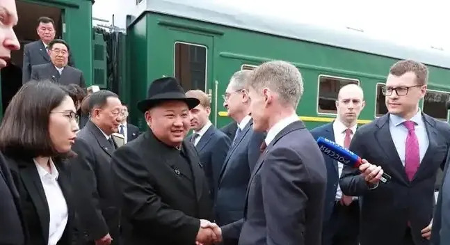 金正恩即将访问俄罗斯











金正恩要访问俄罗斯了！太让人震惊了！