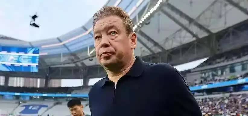 斯卢茨基要改写历史！
如果本赛季能带申花夺冠，那么斯卢茨基绝对是申花历史上最成