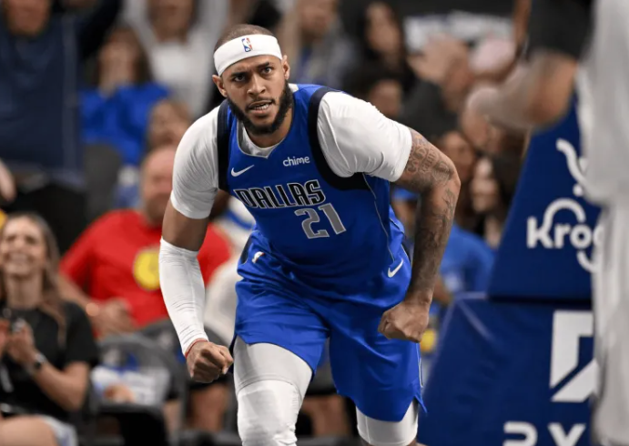 NBA常规赛，独行侠138-133战胜开拓者。
赛后，丹尼尔-加福德接受了记者的