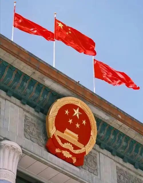 没有中国站出来，全世界国家都得给美国低头！4月22日，马来西亚学者表示，我认为我