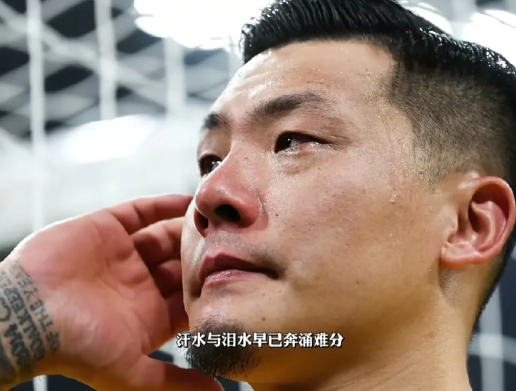 王钰栋点球绝杀 国足1:0巴林收官

国足已经从倒数第一跃升至倒数第二

男足球