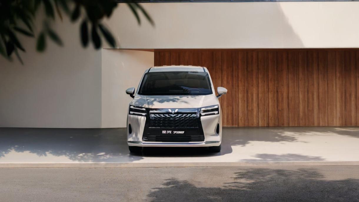 五菱星光730预售7.68万，一车三动力，续航1100公里，能对外放电