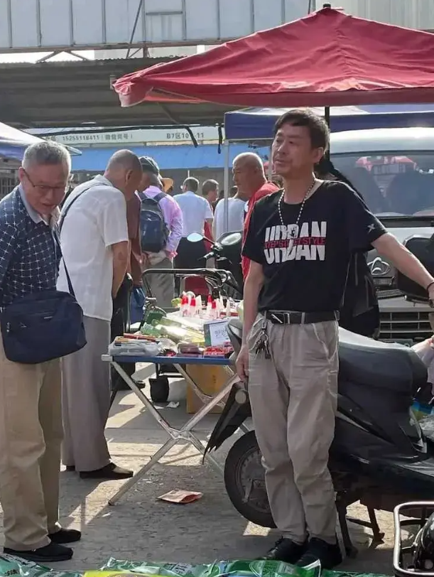 这是凭劳动挣钱，光明正大无门道。