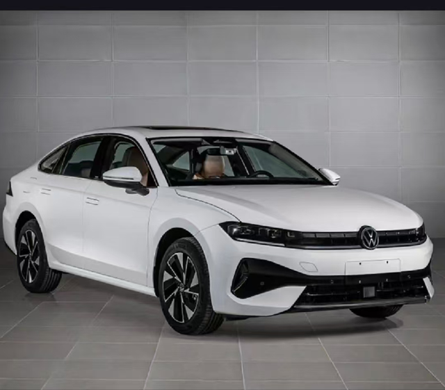 新款速腾要来了正在考虑现款的可以等等
新款速腾要来了，正在考虑现款的可以等等。前