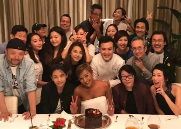 为什么叶童在浪姐里面一出场，就可以上了无数个热搜？

叶童究竟有多厉害呢？她的朋