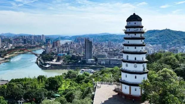 四川行迹│宜宾1：白塔居然是“拍马屁”拍出来的