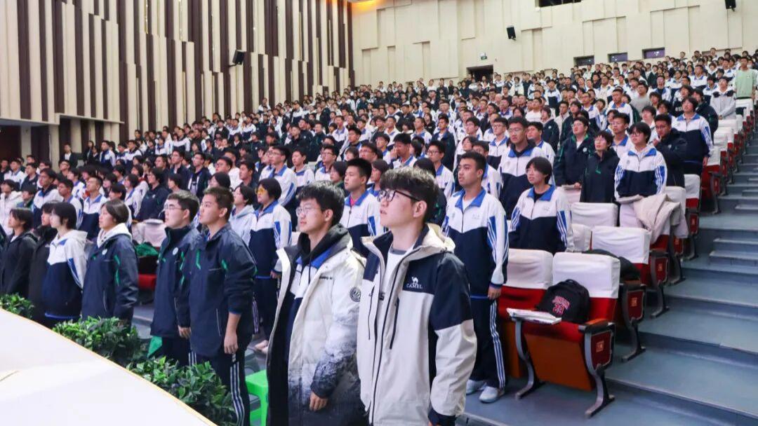 鄂尔多斯市第一中学伊金霍洛校区高三年级期中表彰大会隆重举行
