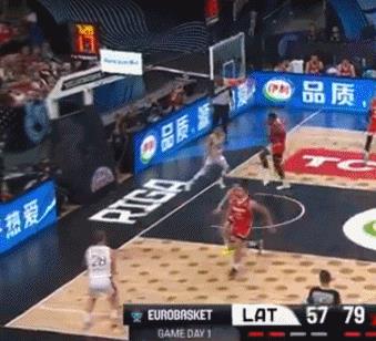 欧锦赛开赛日最新战报；申京全能大爆发土耳其93:73大胜拉托维亚。NBA火箭中锋