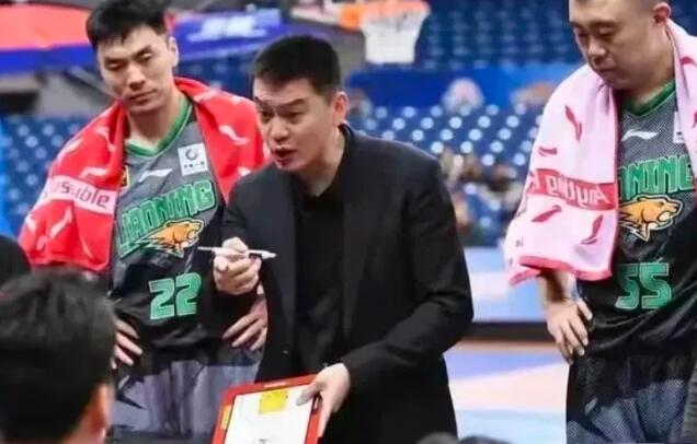 CBA新赛季这三名教练，谁进四强，实际就是最佳教练
一，辽宁队杨鸣
虽然辽宁队上