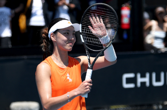 澳网2026女单首轮，王欣瑜以6-3 6-3击败资格赛选手卡利尼娜，时隔三年再取