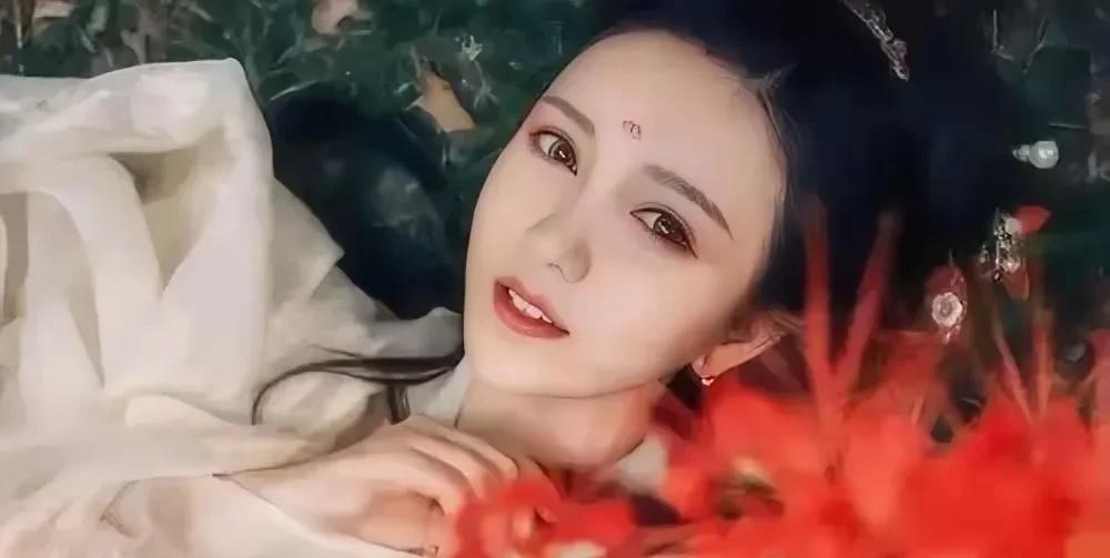 1070年，80岁的张先娶了18岁的少女为妾，洞房花烛夜张先对娇艳的新娘子说：“