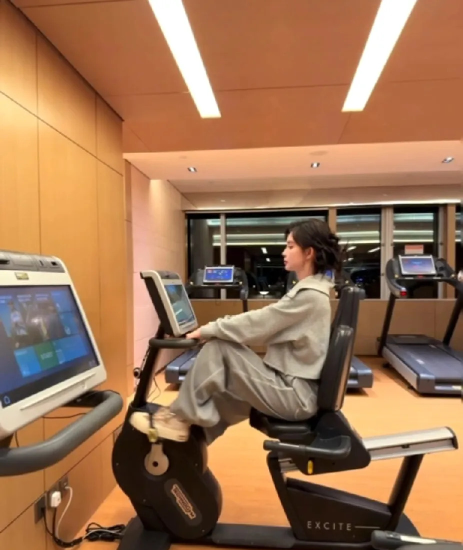 孟子义代言汽车引热议











什么情况？！孟子义这是要火啊！跑男、