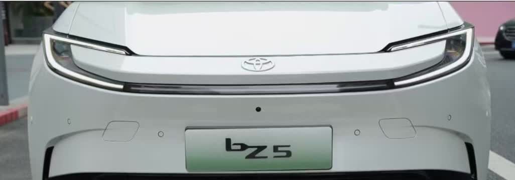 2025年5月MPV销量排名：
第一名：赛那——8476辆
第二名：腾势D9