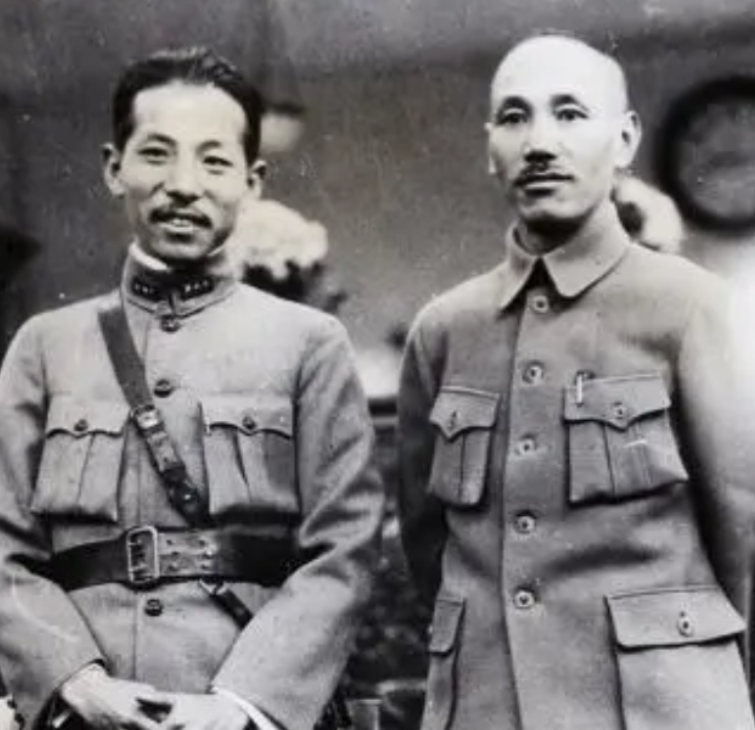 蒋介石之所以软禁张学良，其实是有难言之隐，两点原因道破少帅被软禁的真正原因！
