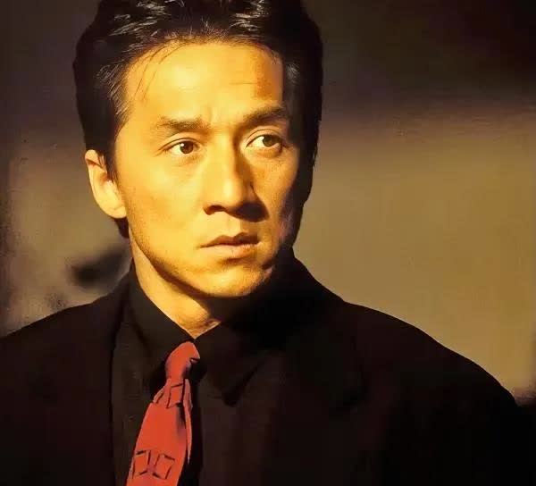 王晶透露
成龙连续三年被女人打耳光

没想到功夫巨星成龙还有被人打耳光的时