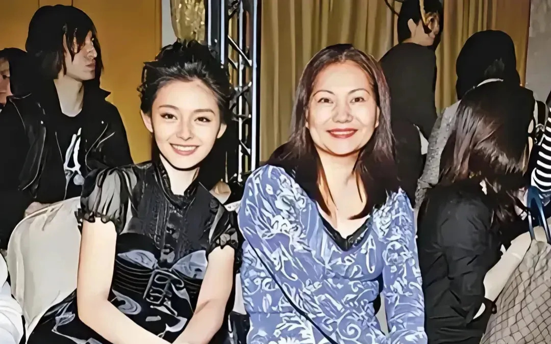 大S妈妈思念坚强女儿











不敢相信，大S妈妈看到视频中女儿的样