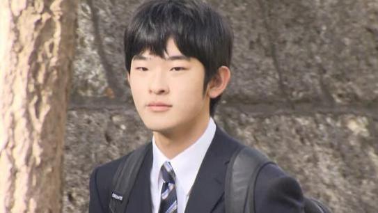 18岁悠仁亲王高中毕业礼