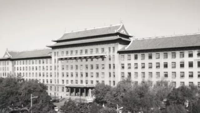 73年毛主席第三次划掉毛远新的名字，周总理连忙拦住：不能再划了