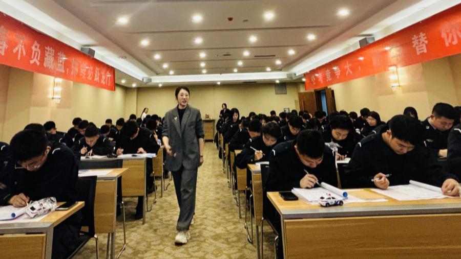 警校报考热，公安联考培训机构到底该怎么选？