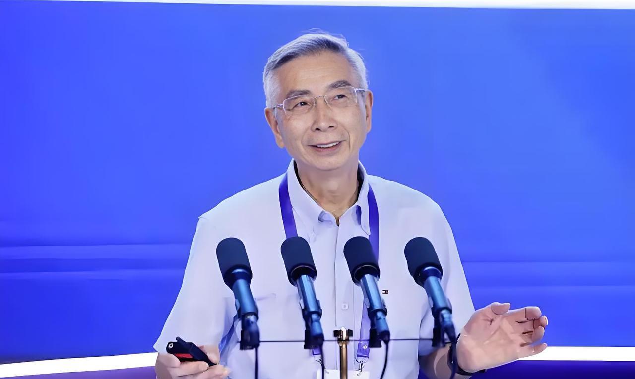 他是中国最落魄的院士！放弃国外的高薪工作，毅然决然选择回国，帮助国家解决计算机芯