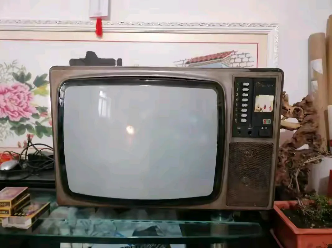 1995年彩色电视这价格相当于现在多少钱，有没人知道？
