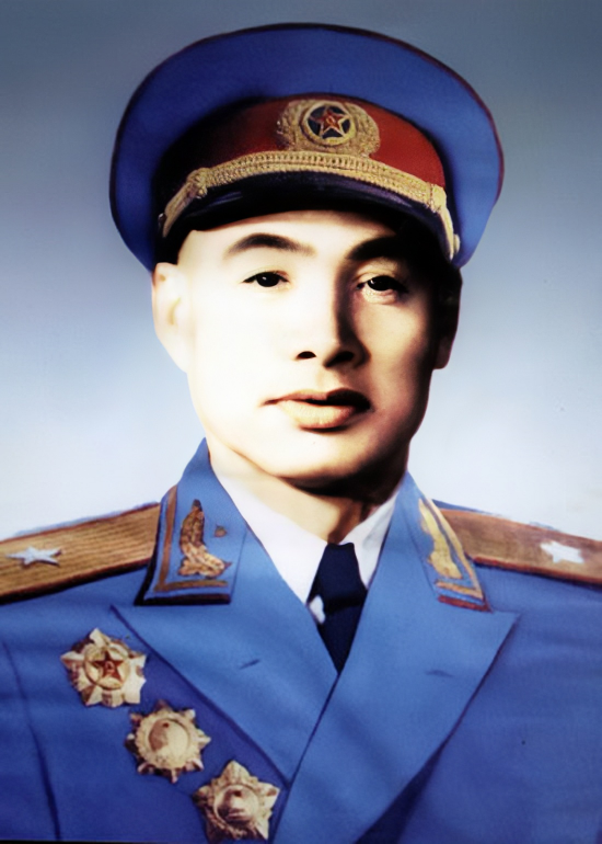 1971年初，李德生给毛主席送来一封信。信是原浙江军区副司令员张秀龙少将写的。张