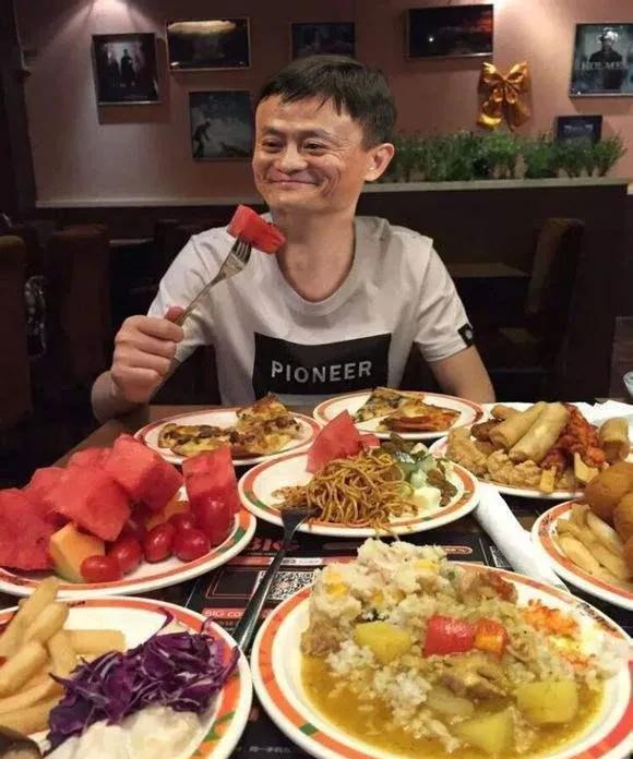 当你敢自信的走到一个餐厅，无论是一个大门头还是一个街边小店，进去之后可以自信的点